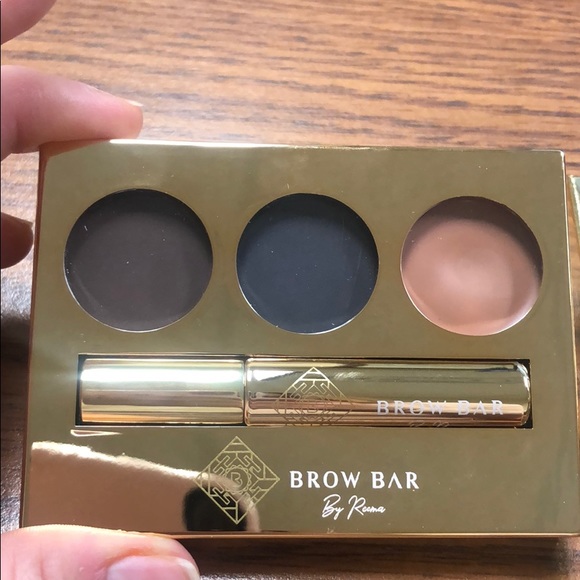 Brow Bar brow makeover kit - Picture 2 of 4